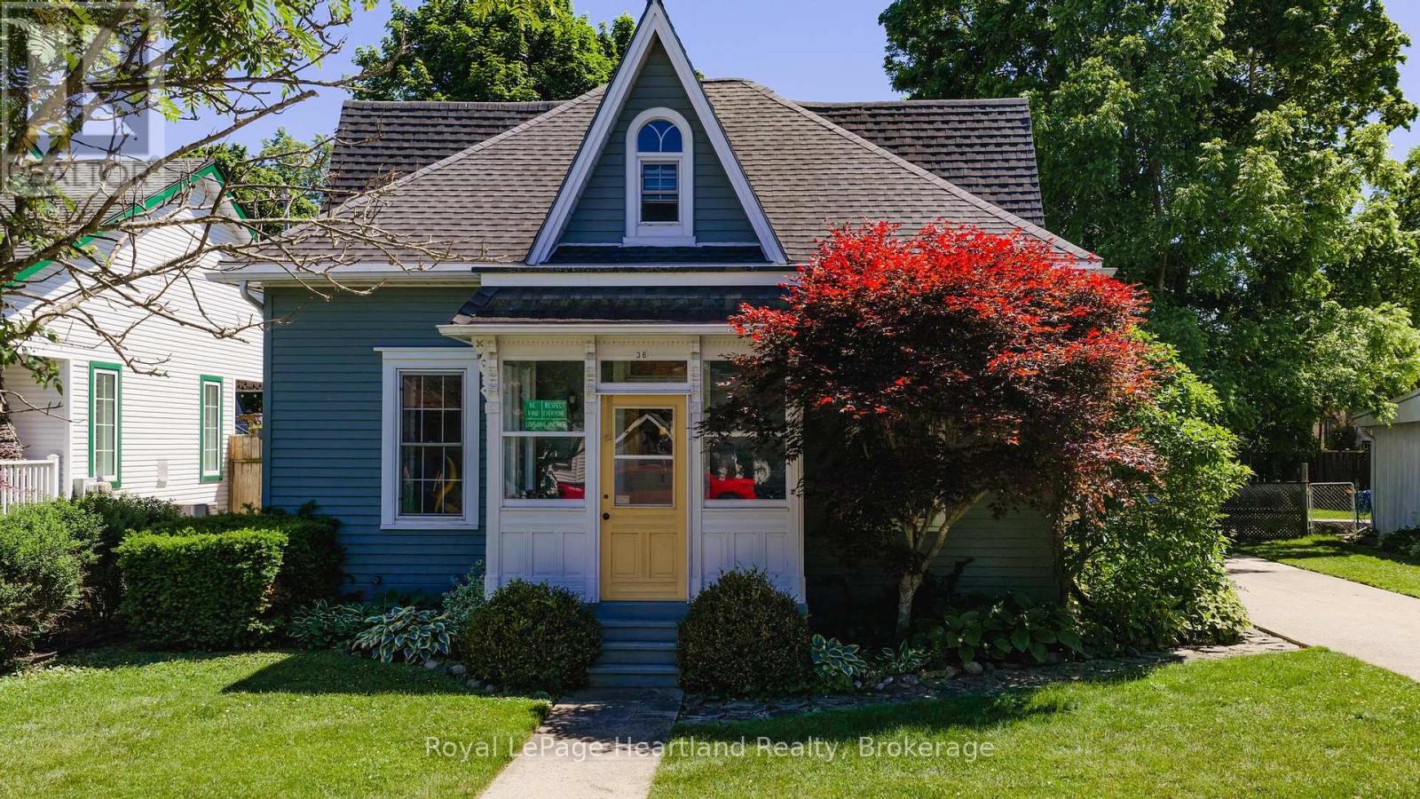 36 TRAFALGAR STREET, Goderich (Goderich (Town))