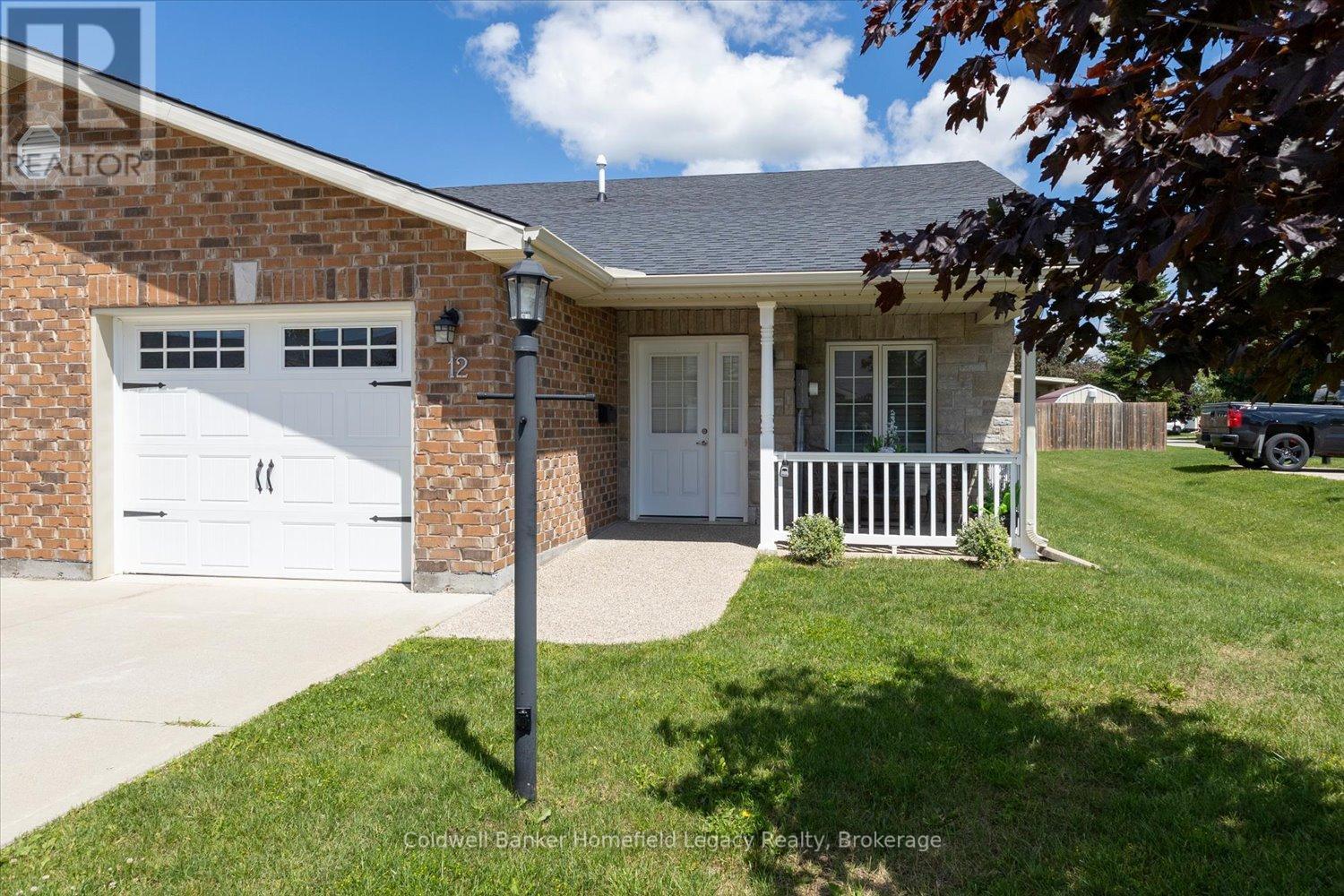 12 DEVON DRIVE E, South Huron (Exeter)