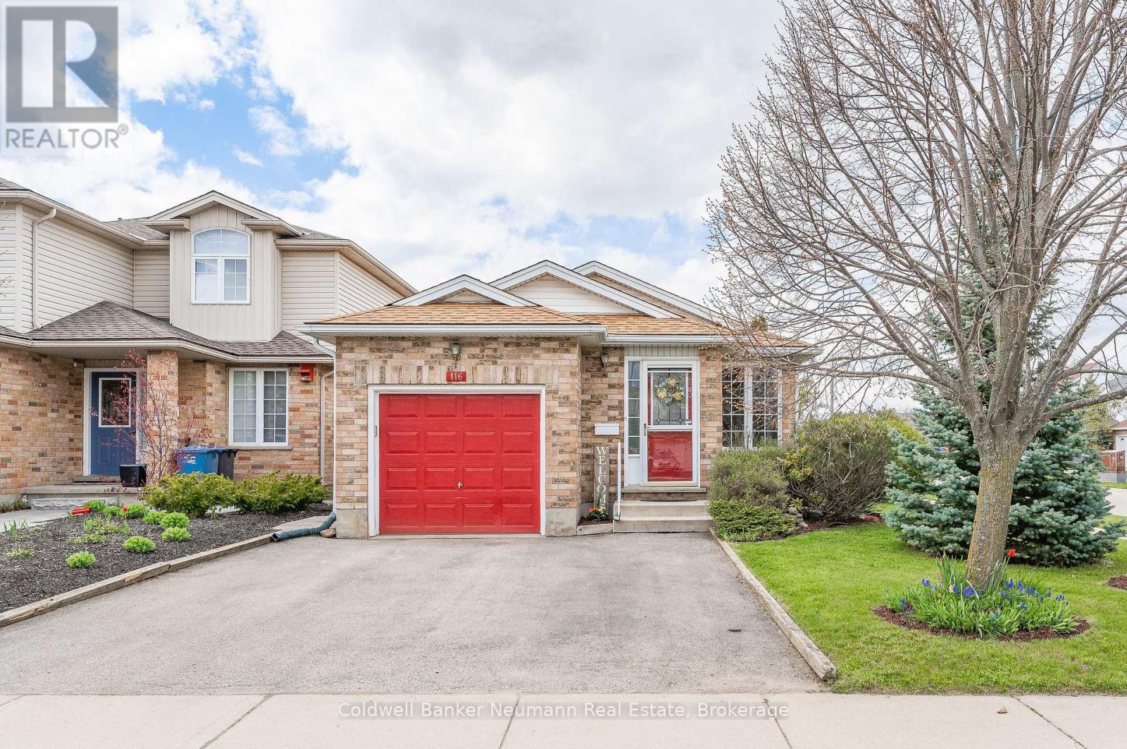 116 DOYLE DRIVE, Guelph (Clairfields/Hanlon Business Park)