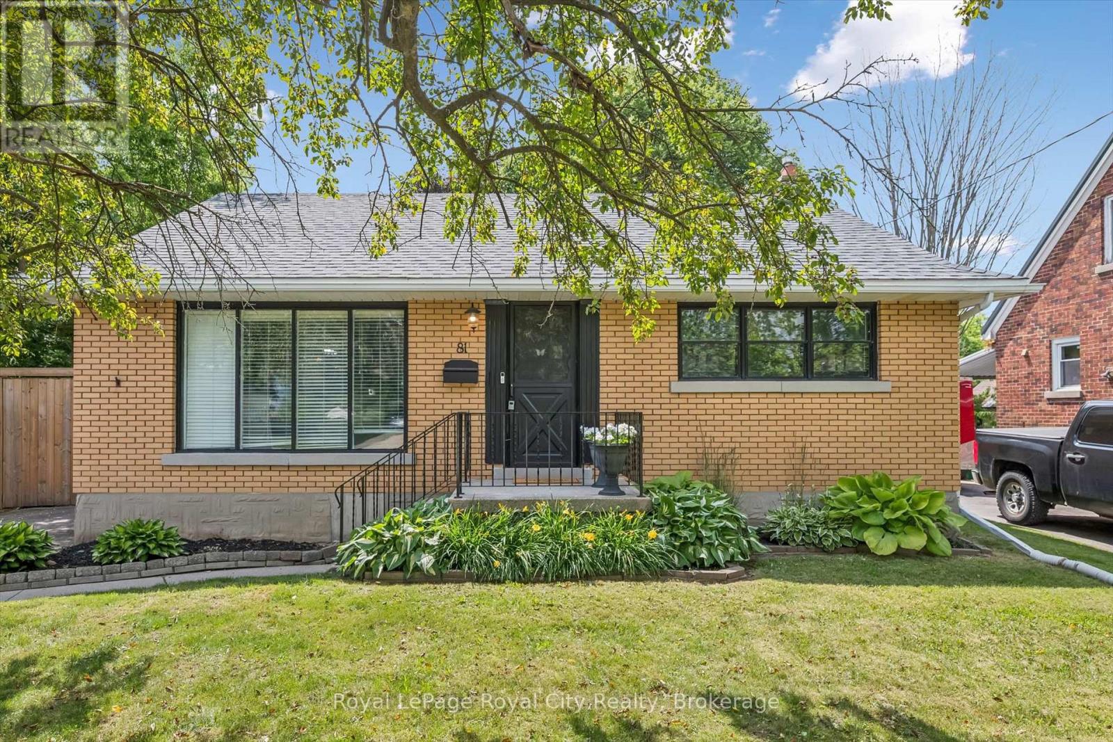 81 OXFORD STREET, Kitchener