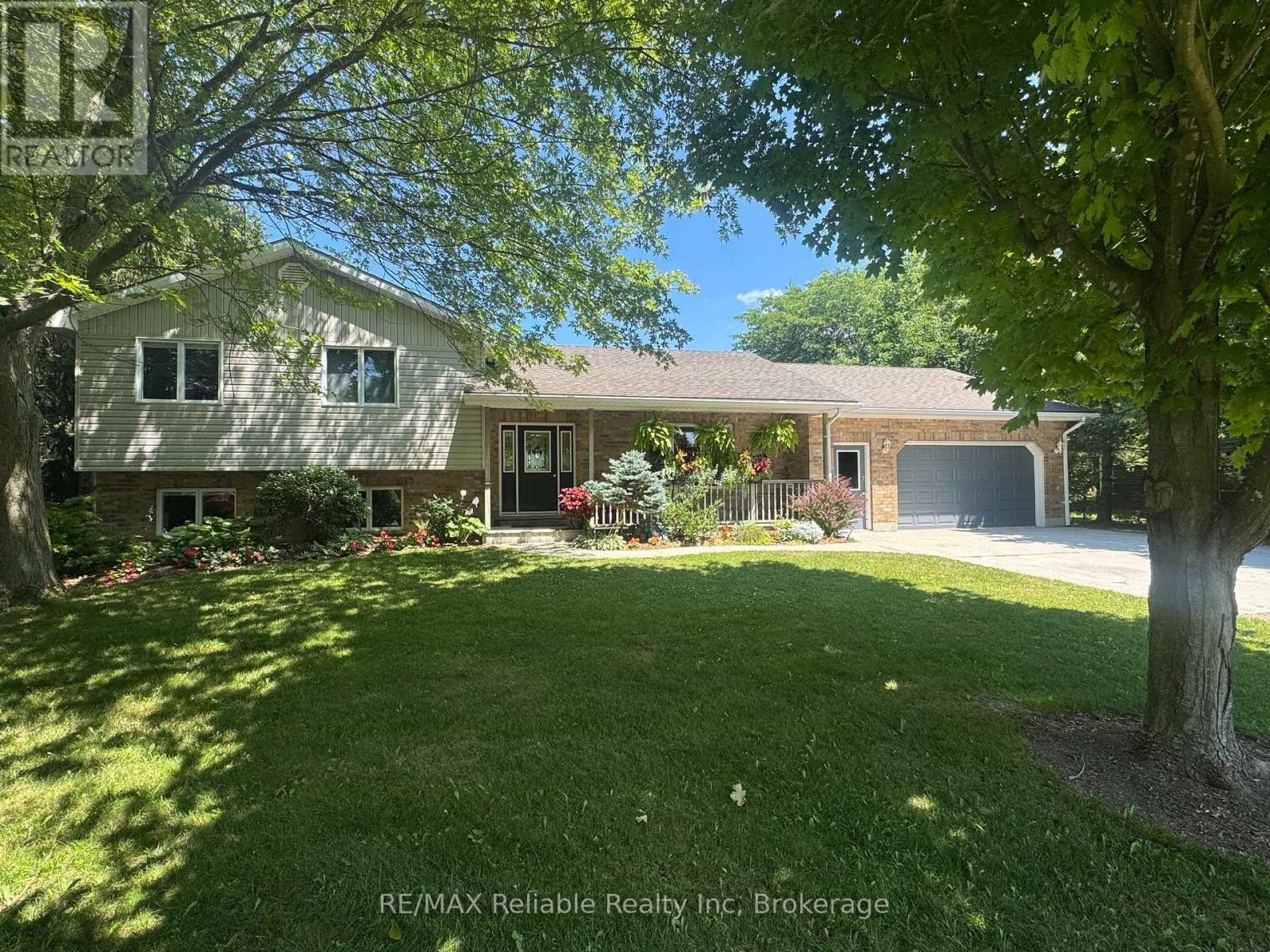 33768 MAPLE COURT, Bluewater (Stanley)