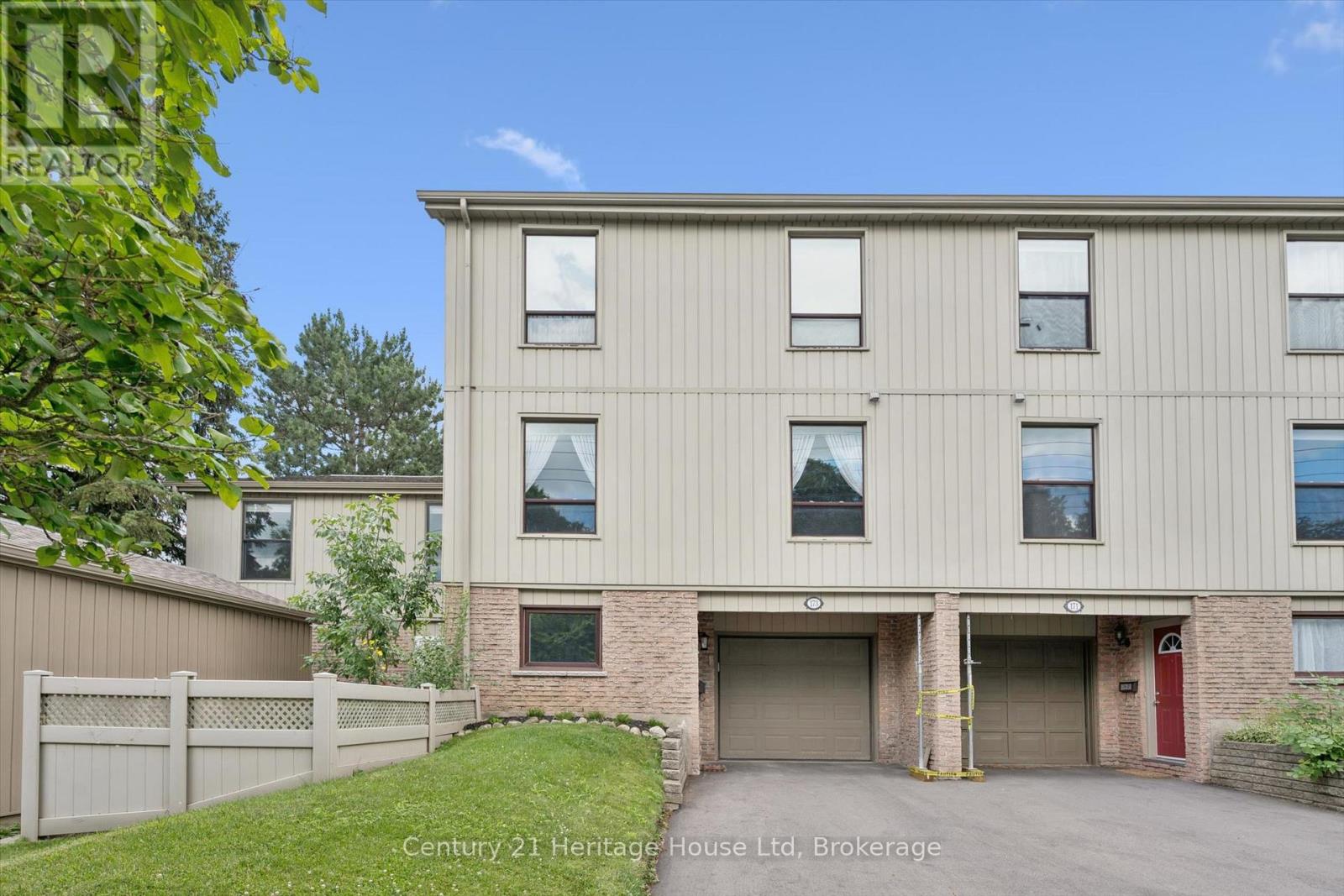 173 JANEFIELD AVENUE, Guelph (Dovercliffe Park/Old University)