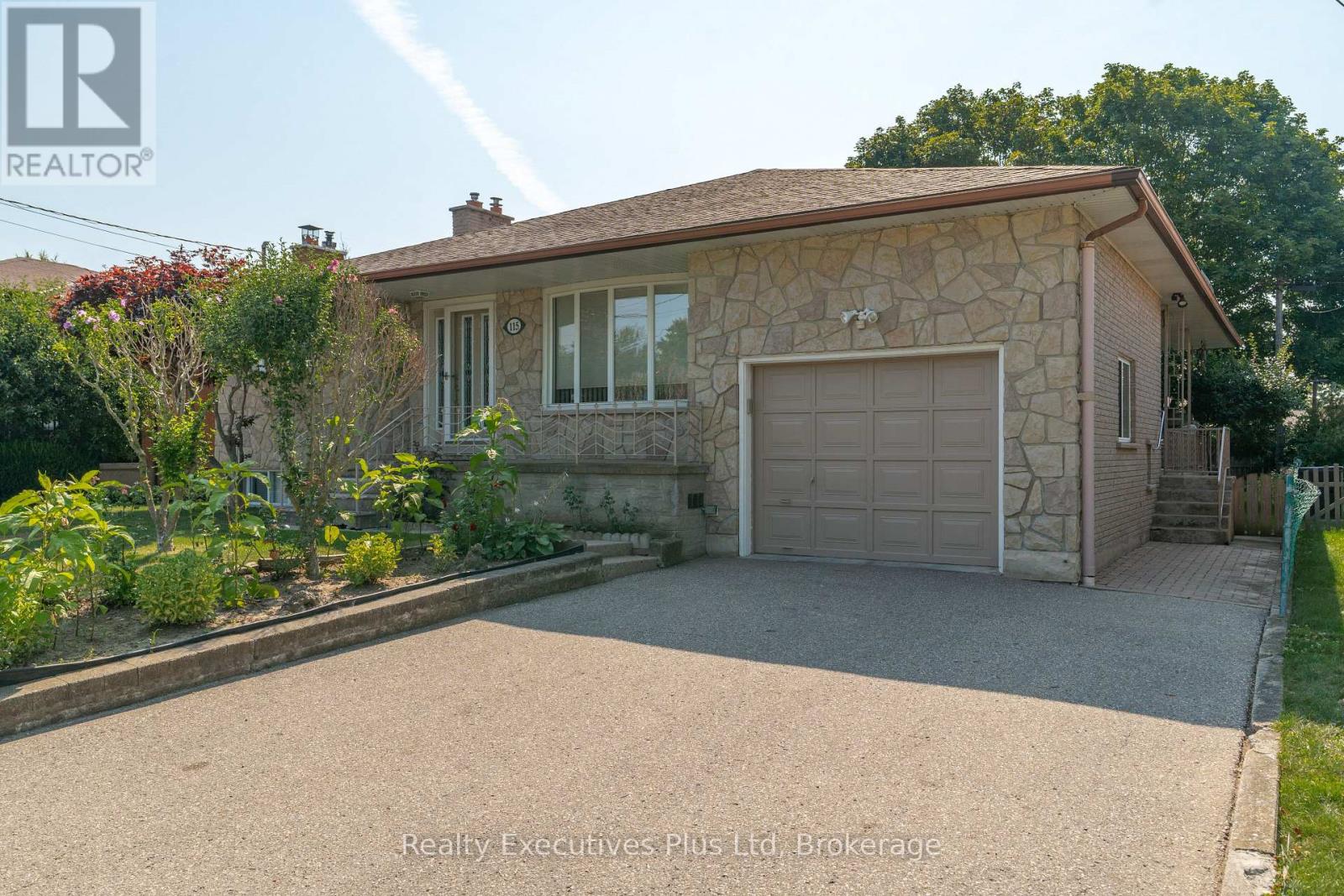 115 CASSINO AVENUE, Guelph (Grange Road)