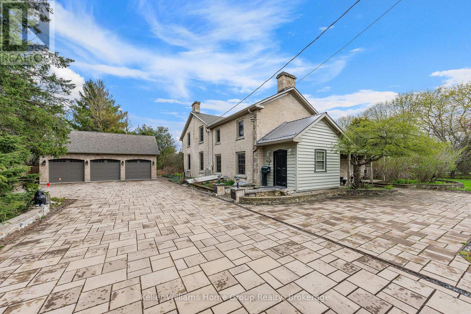 768 BON ACCORD STREET, Centre Wellington (Fergus)