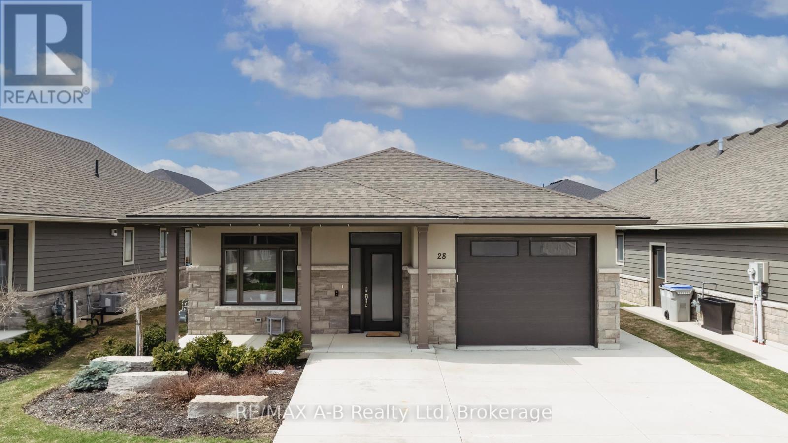 28 UPPER THAMES LANE, West Perth (Mitchell)