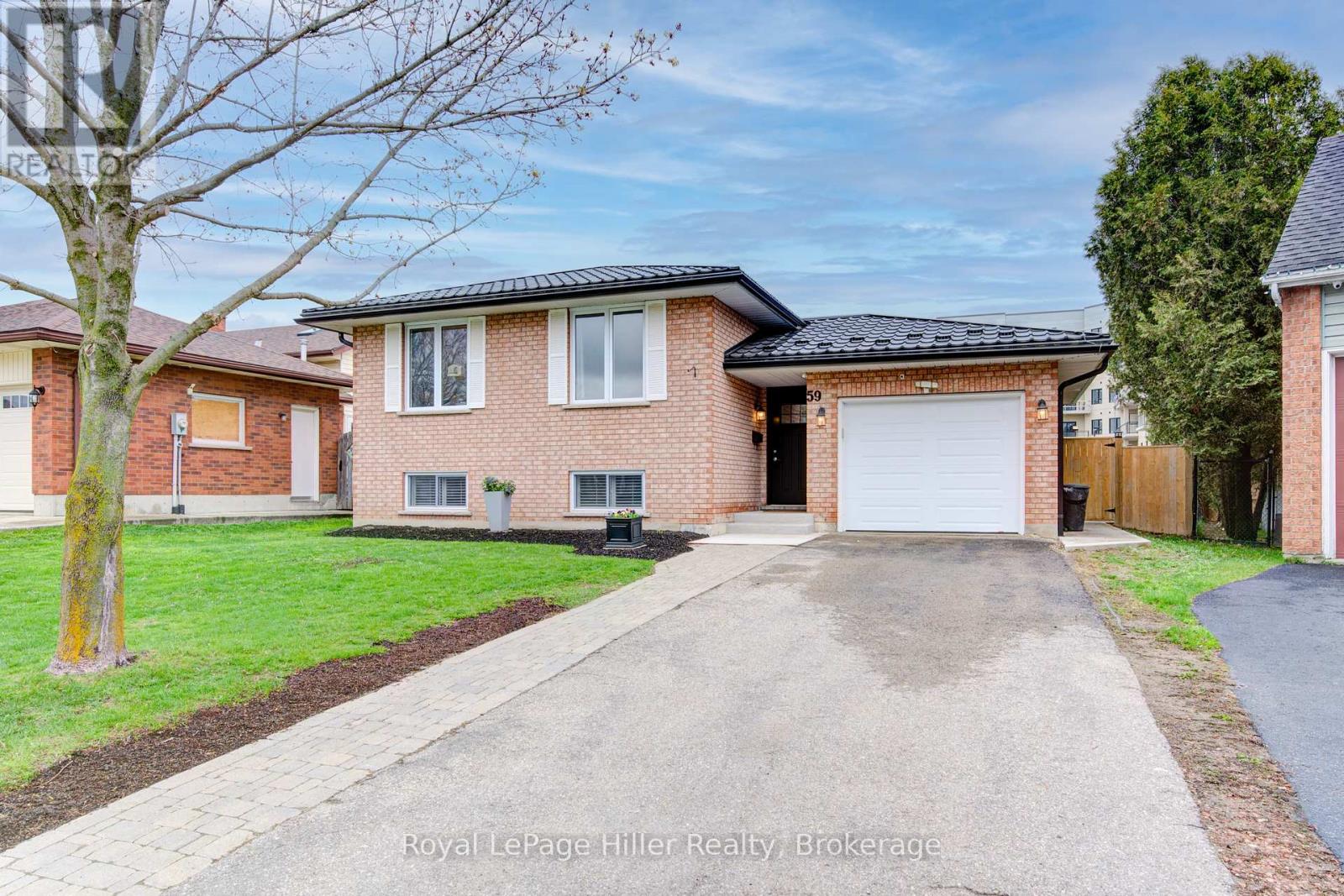 59 SPRUNG COURT, Stratford