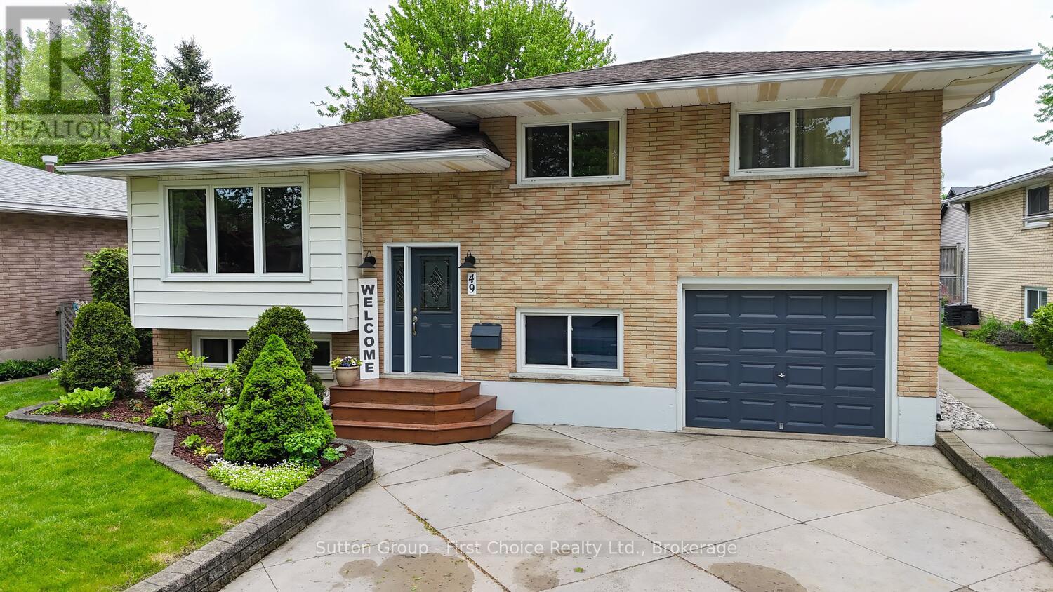 49 DEMILLE STREET, Stratford