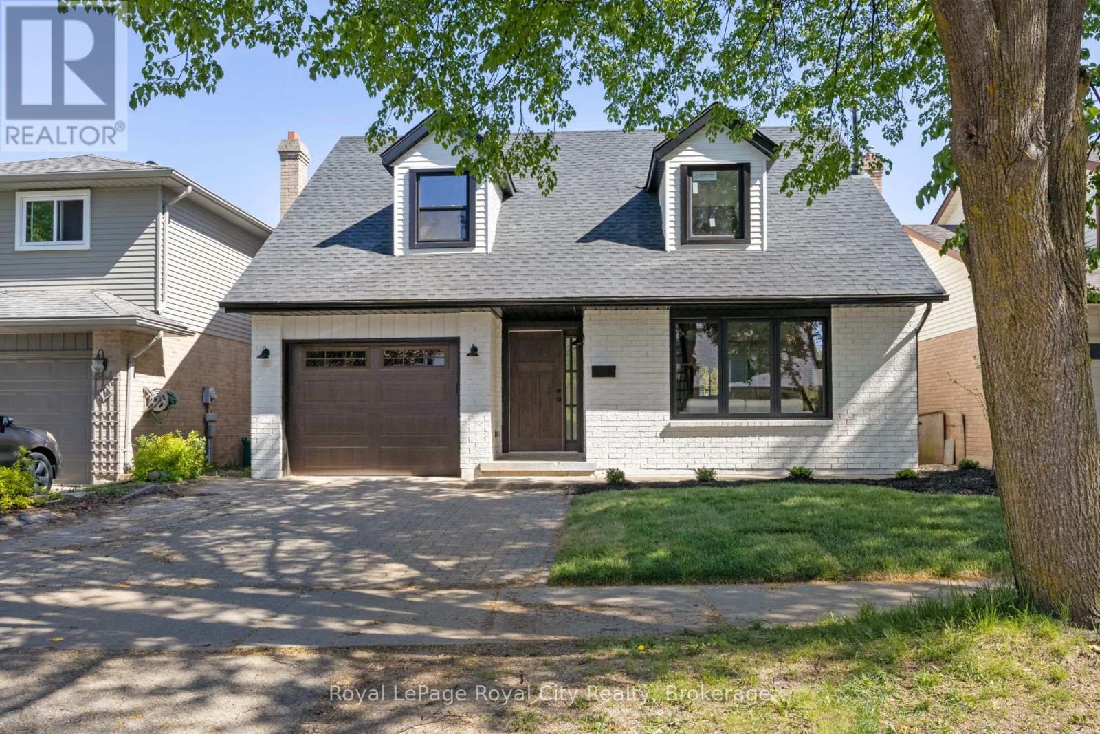 92 SCENIC WOOD CRESCENT, Kitchener