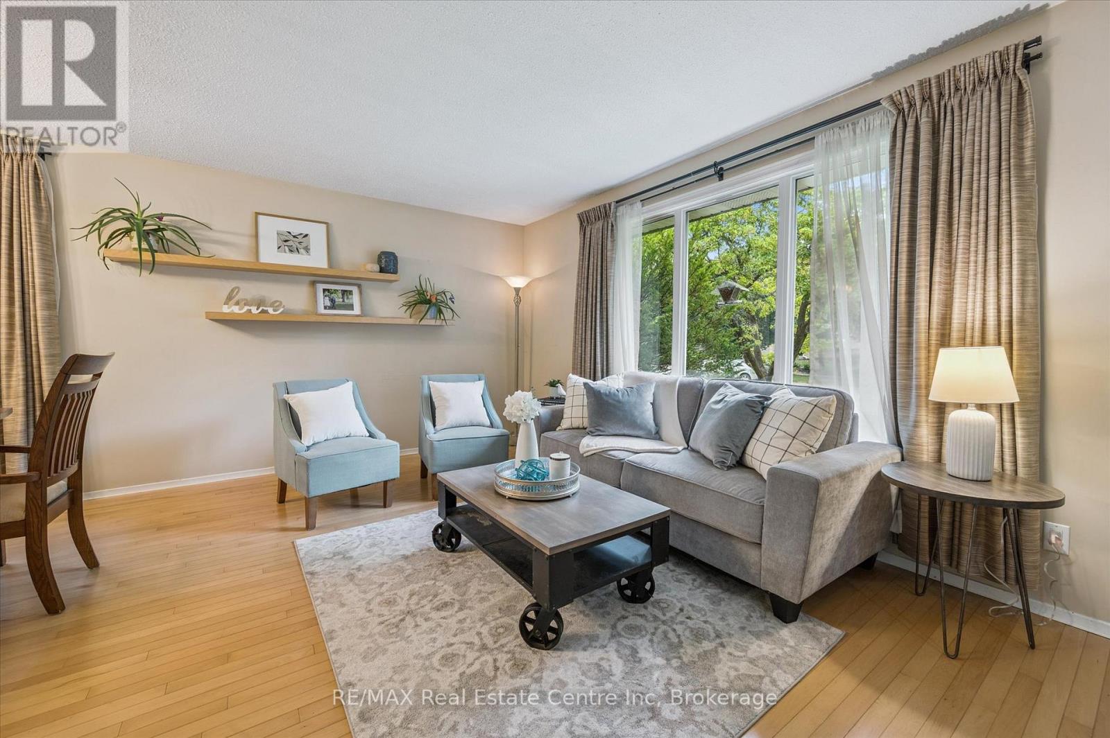 166 WINDING WAY, Kitchener