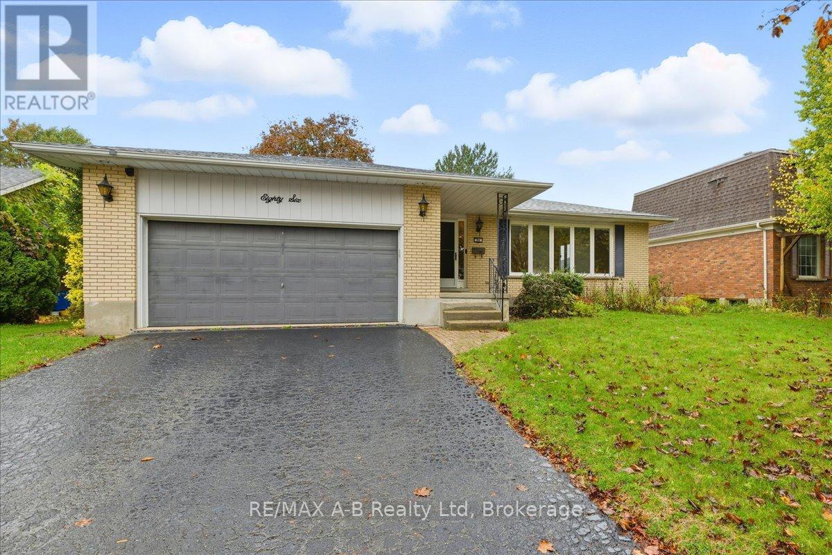 86 WINDEMERE CRESCENT, Stratford