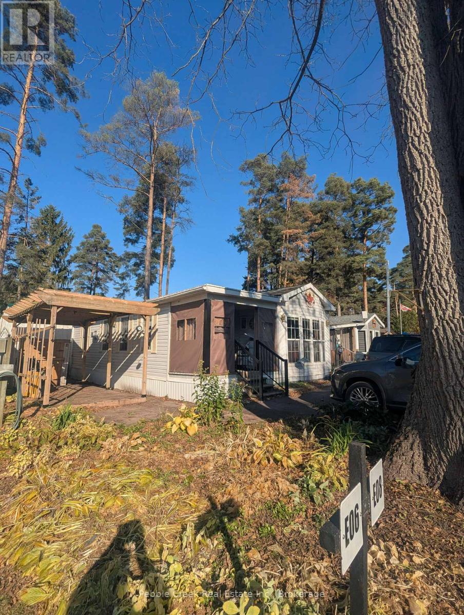 E8 - 77794 ORCHARD LINE, Central Huron (Goderich)