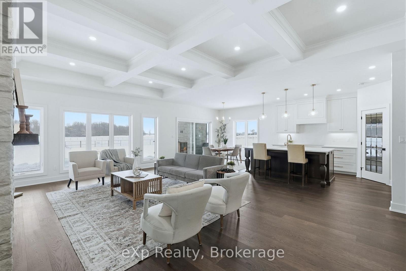 1036 WALTON AVENUE N, North Perth (Listowel)