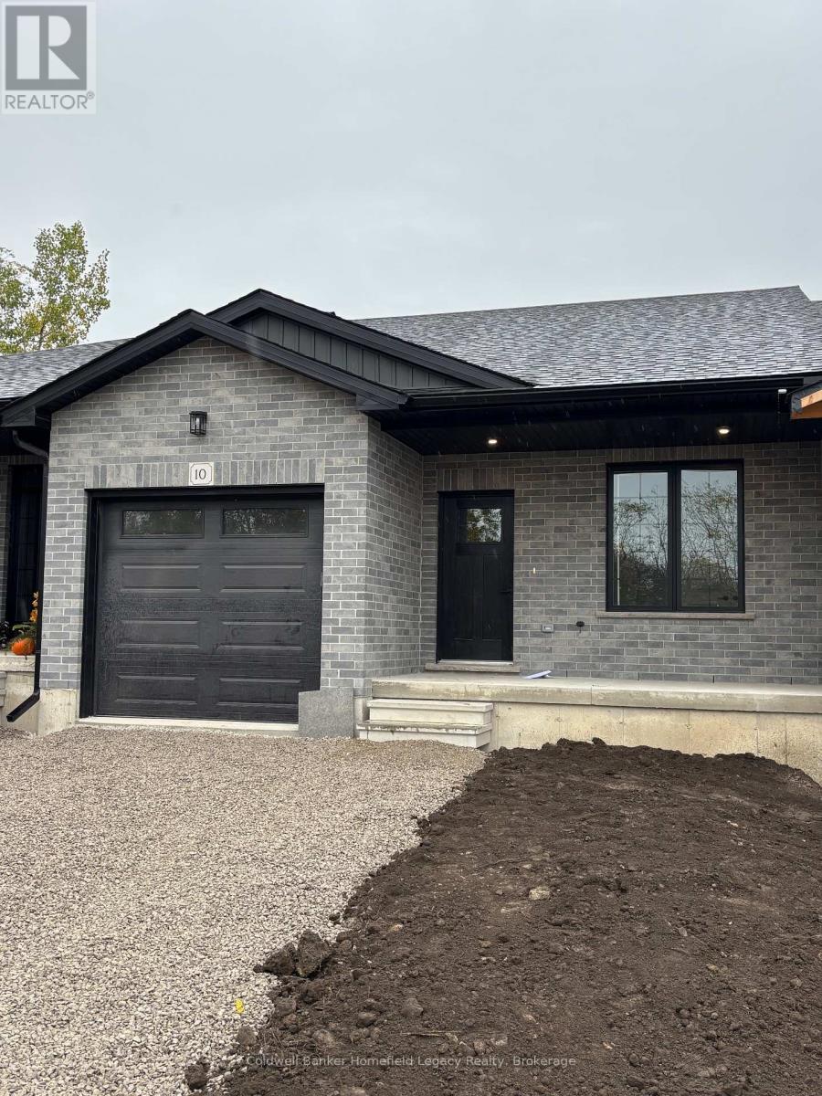 9-165 EGAN AVENUE N, St. Marys