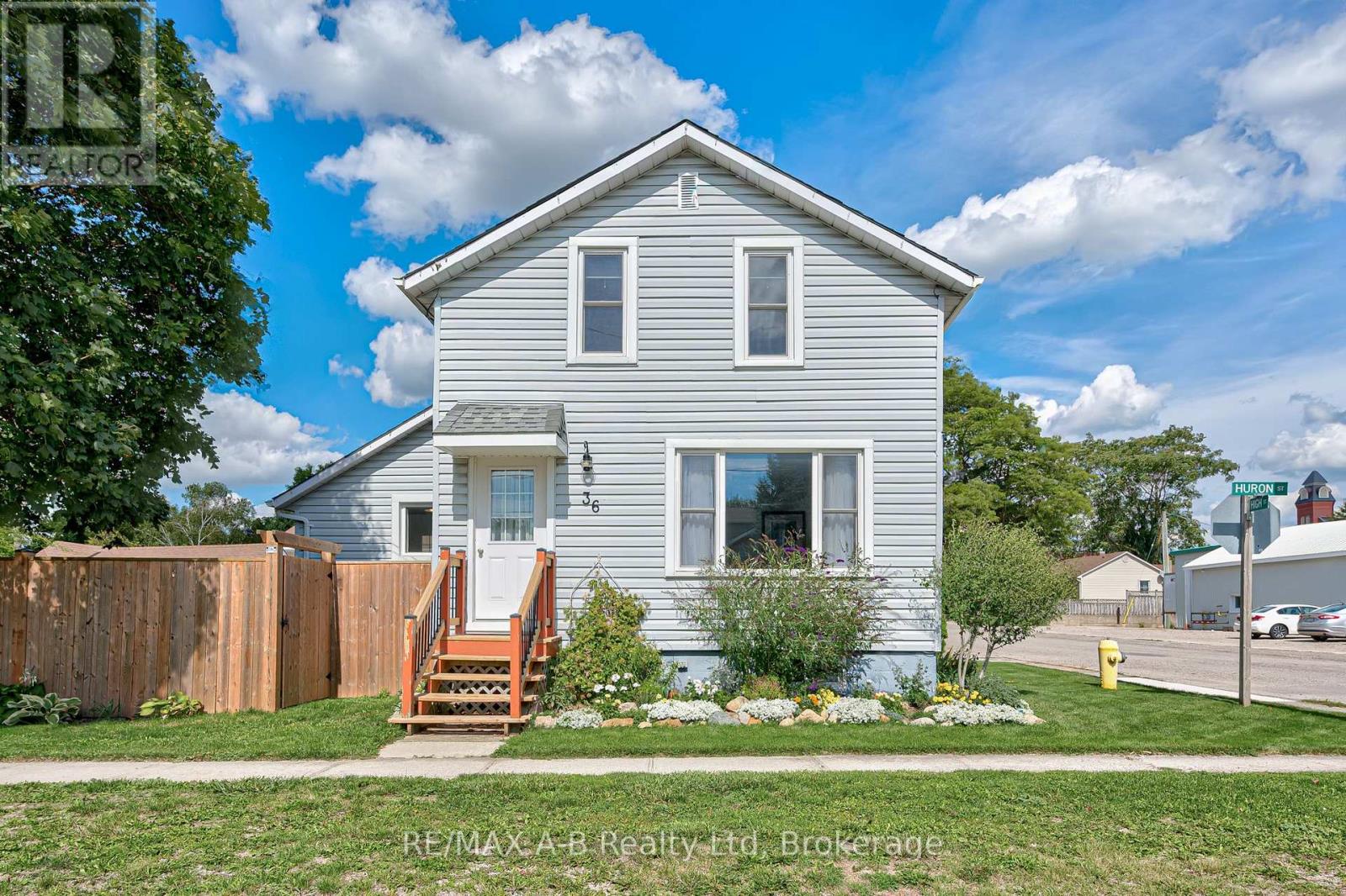 36 HURON STREET, Huron East (Seaforth)