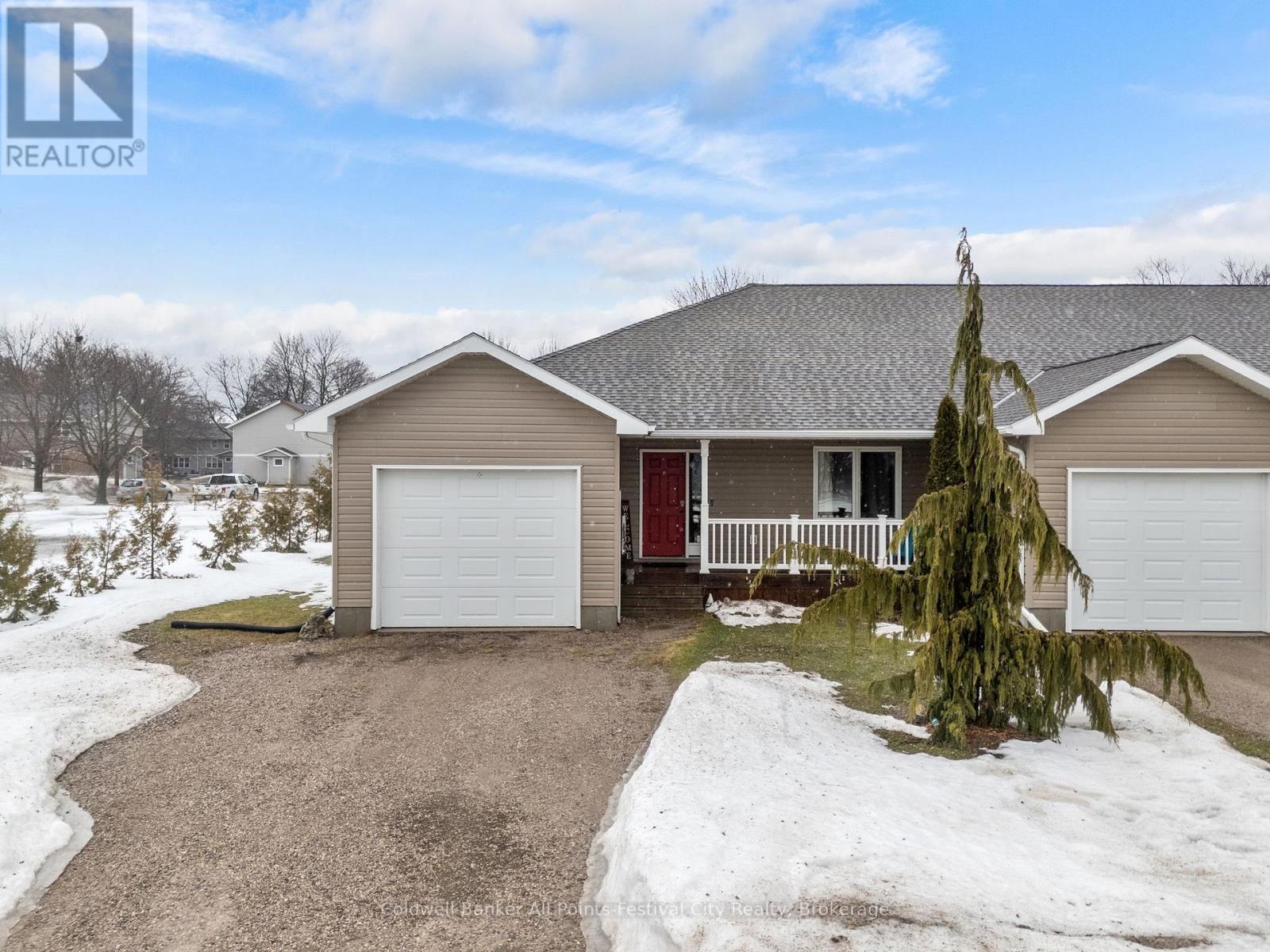 184 TORONTO BOULEVARD, Huron East (Vanastra)