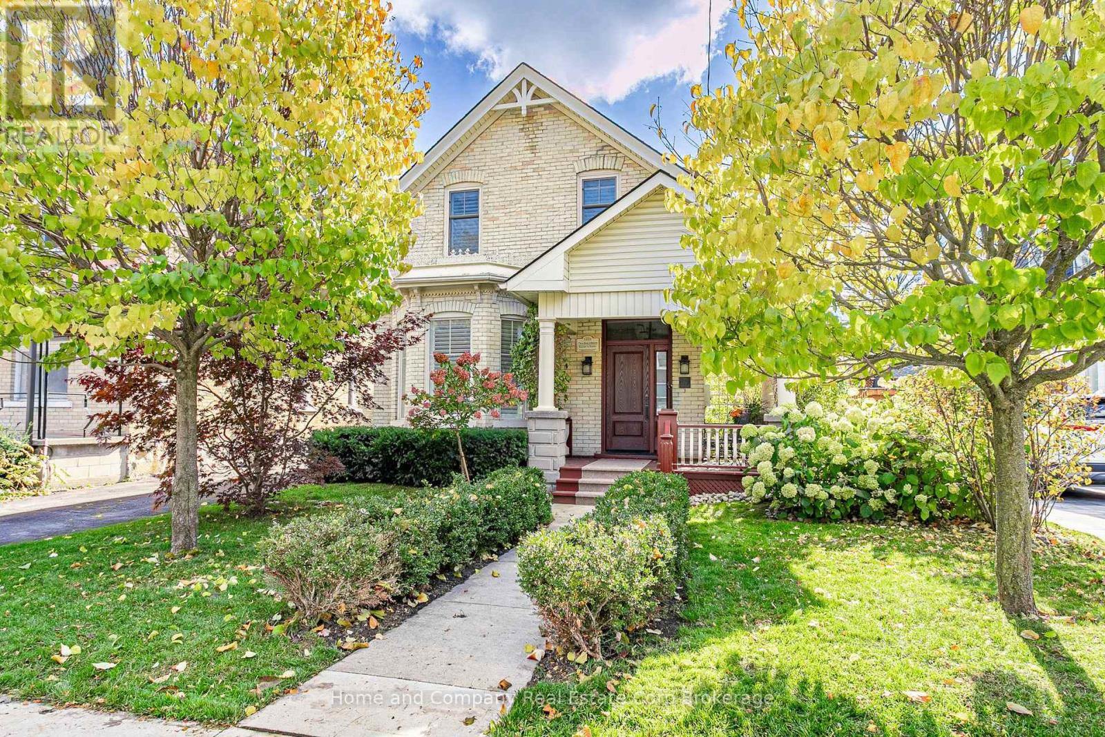 185 ALBERT STREET, Stratford