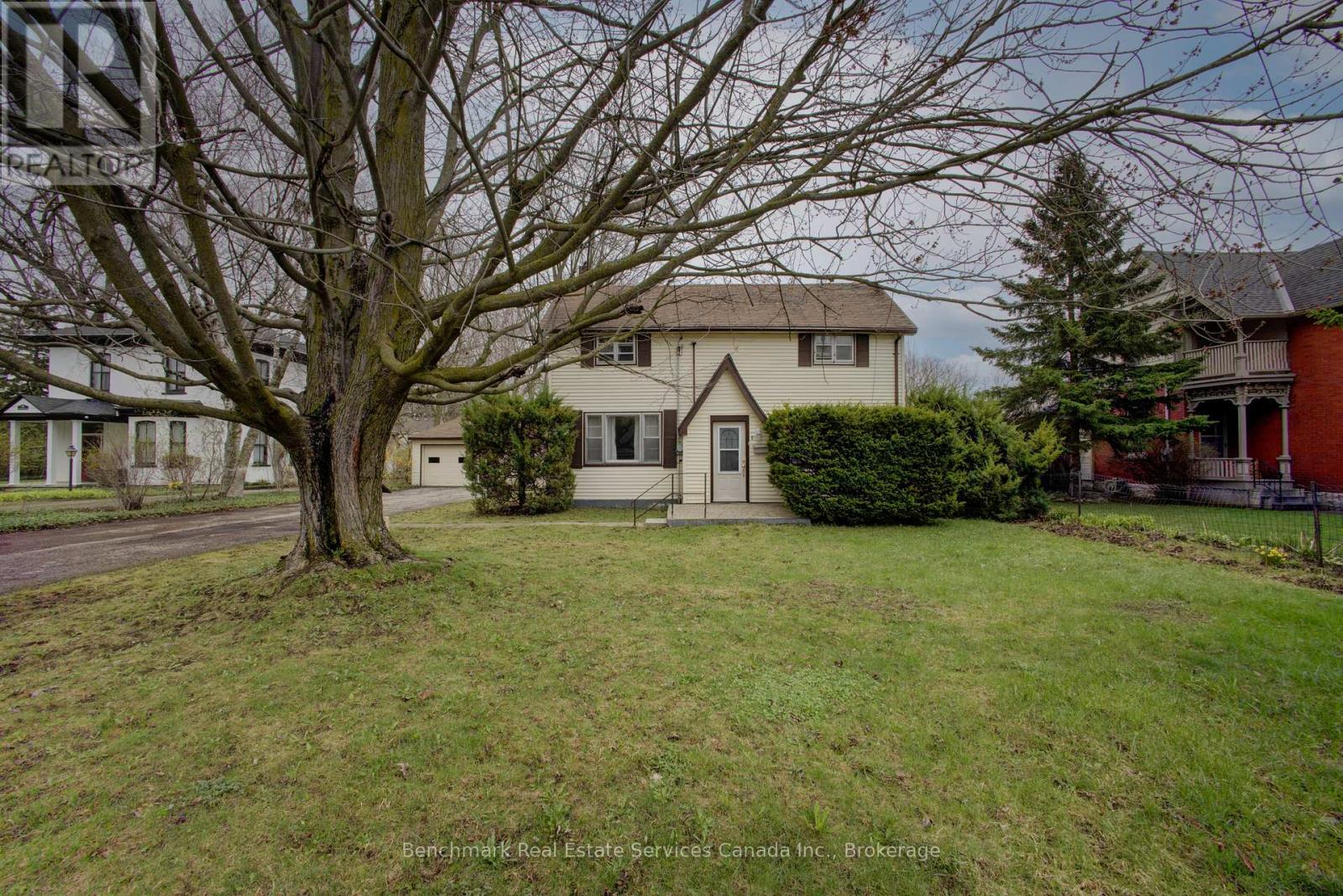 61 ST. JOHN STREET S, St. Marys