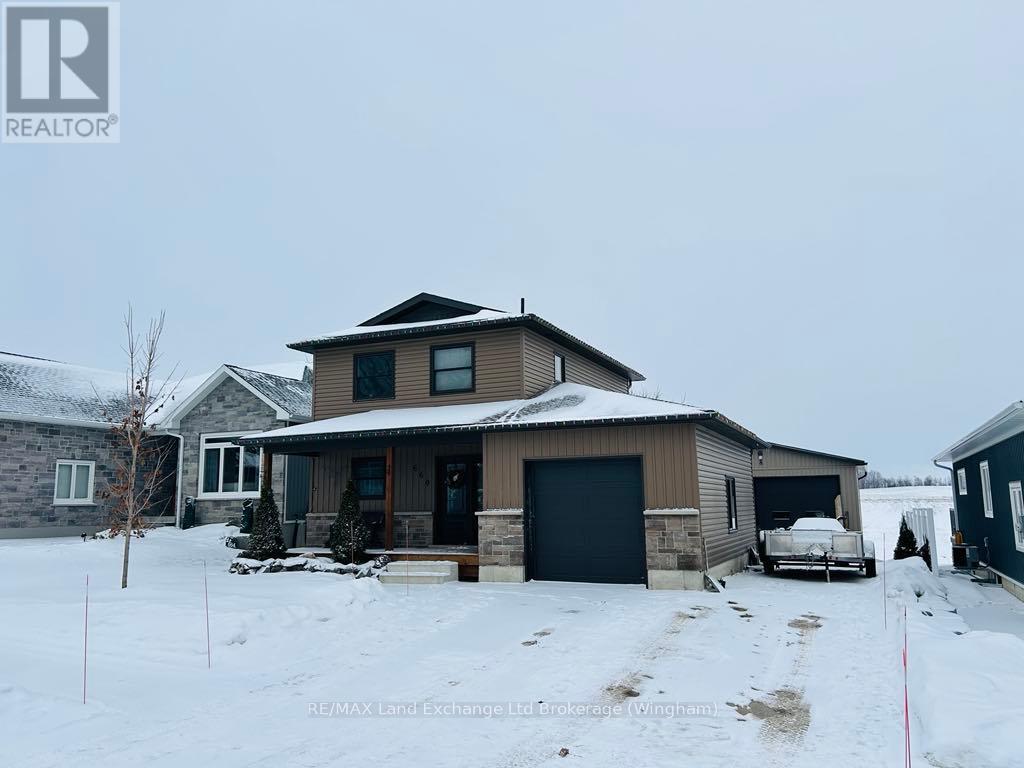 660 GLORIA STREET, North Huron (Blyth)