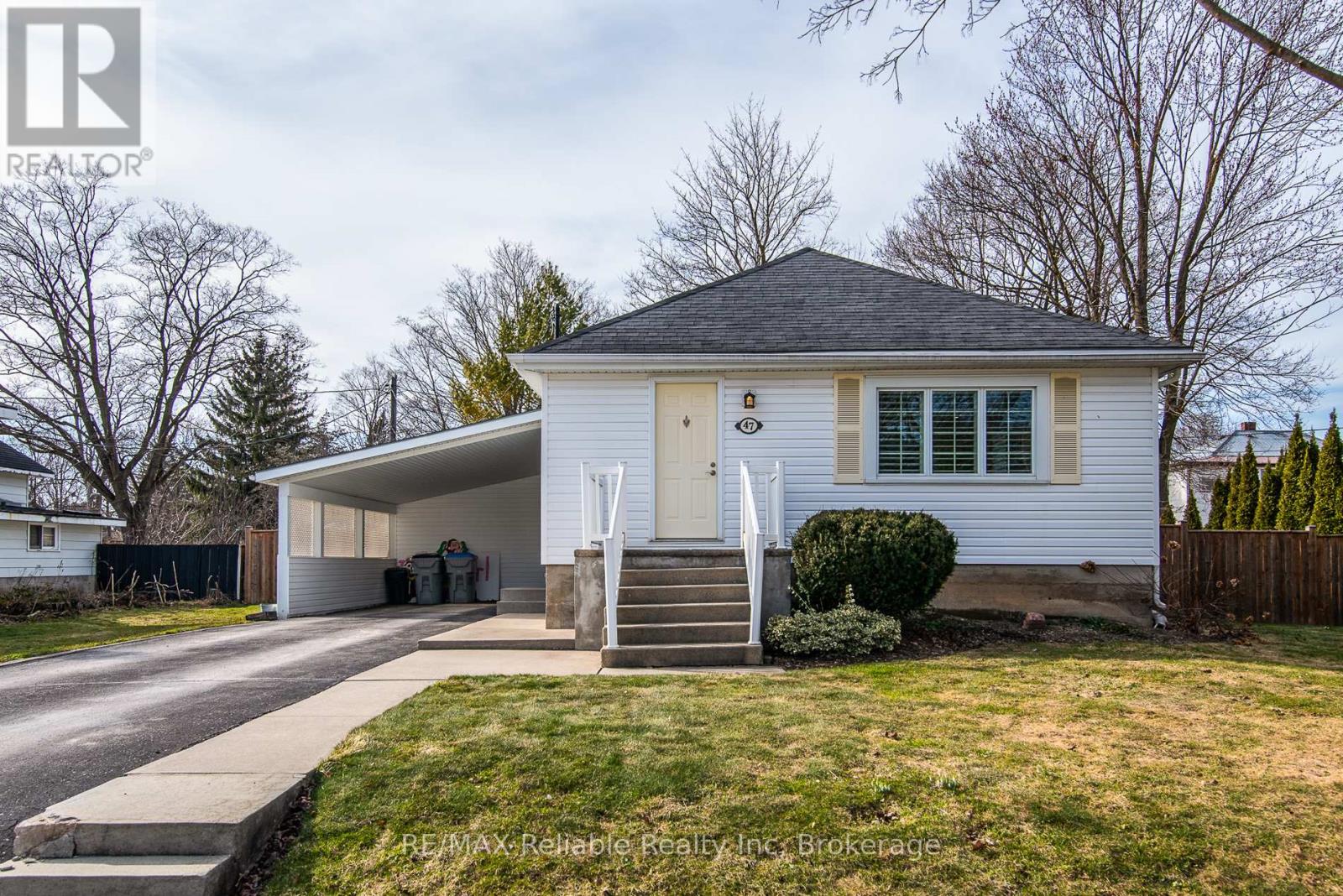 47 WEST WILLIAM STREET, Huron East (Seaforth)