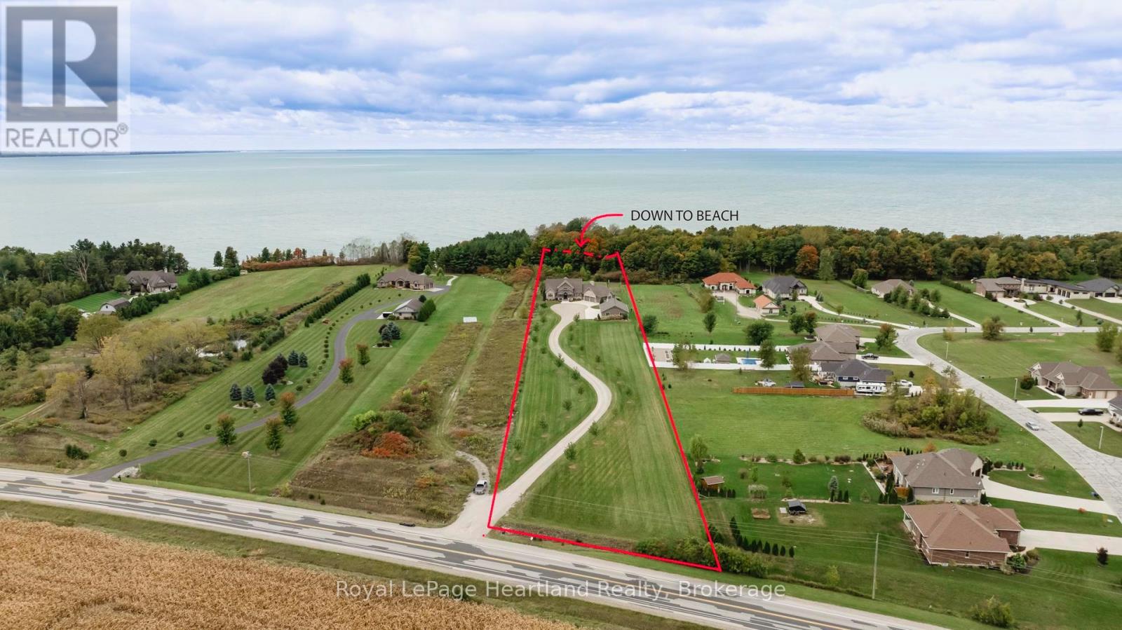 4640 LAKESHORE ROAD, Plympton-Wyoming (Plympton Wyoming)