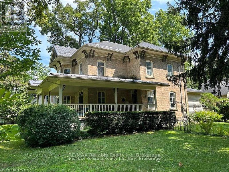 32 BAYFIELD TERRACE, Bluewater (Bayfield)