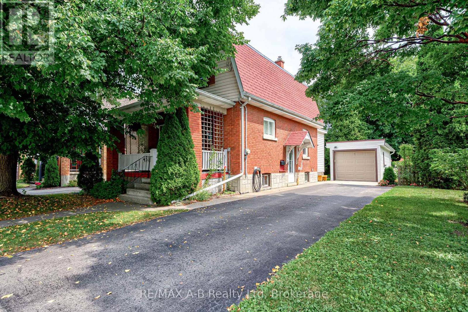 451 DOWNIE STREET, Stratford
