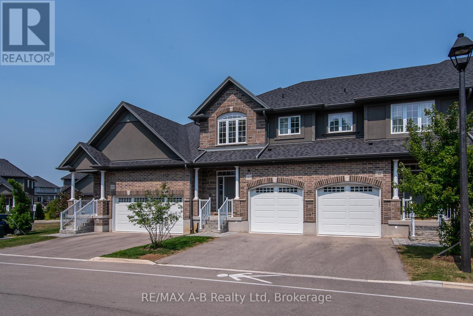 40 - 350 O LOANE AVENUE, Stratford