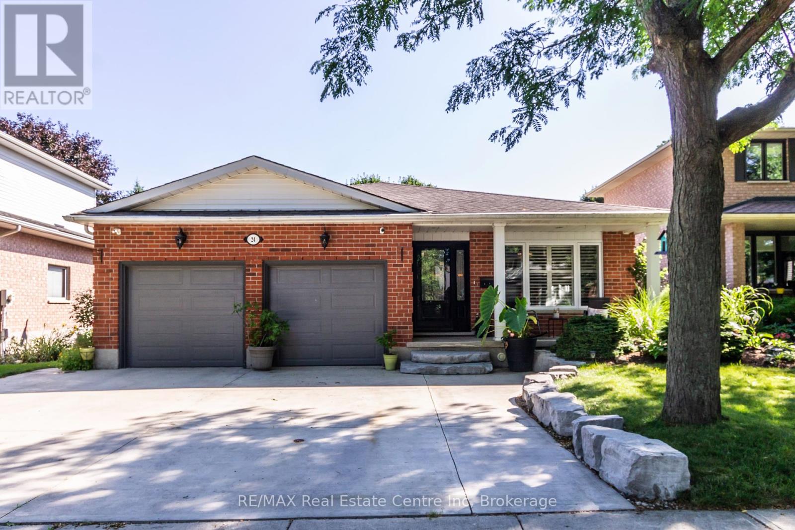 24 DARBY ROAD, Guelph (Willow West/Sugarbush/West Acres)