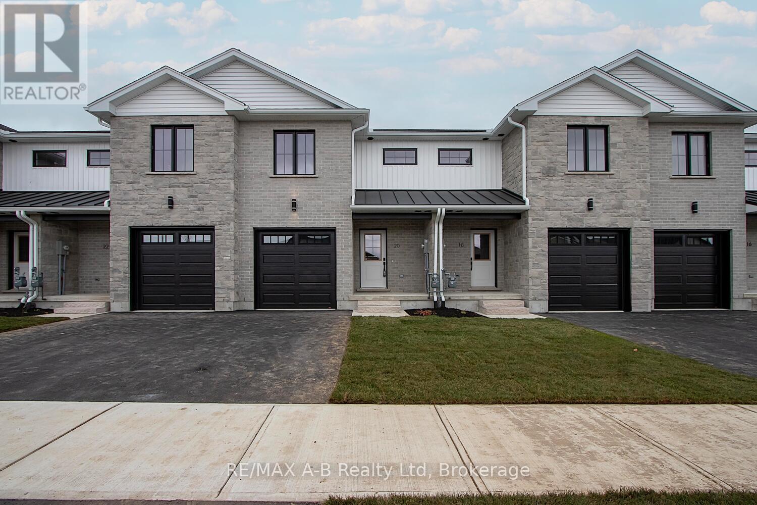 18 LINDA DRIVE, Huron East (Seaforth)
