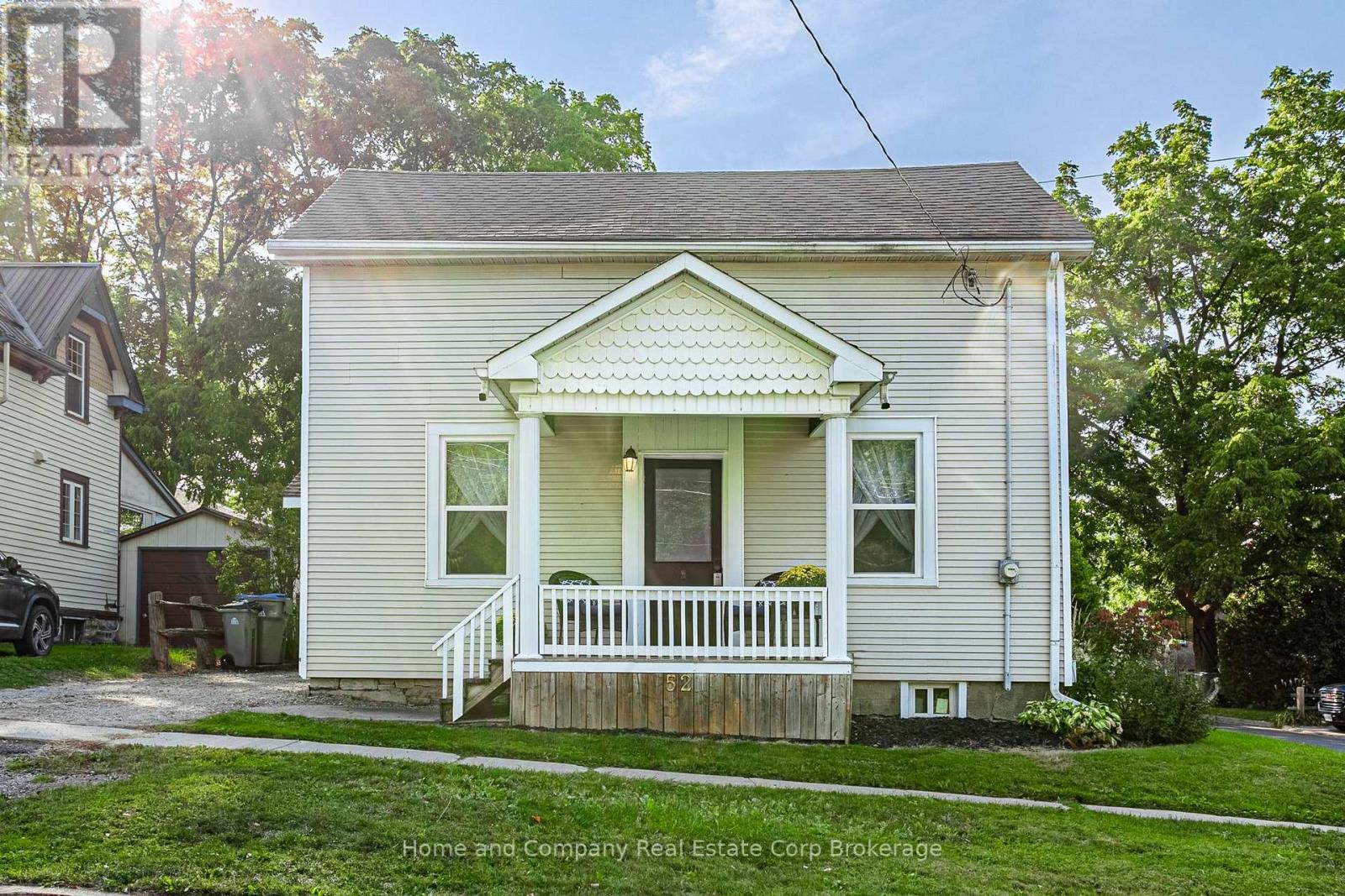 52 ONTARIO STREET N, St. Marys