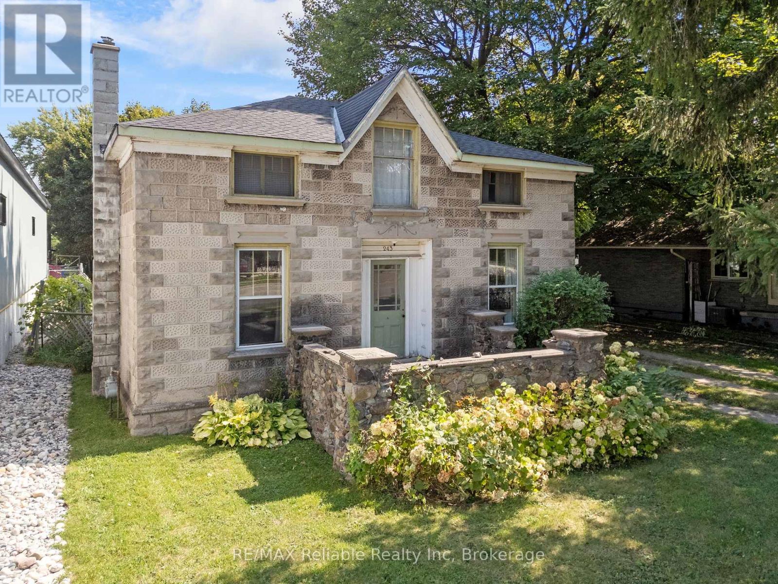 243 ALBERT STREET, Central Huron (Clinton)