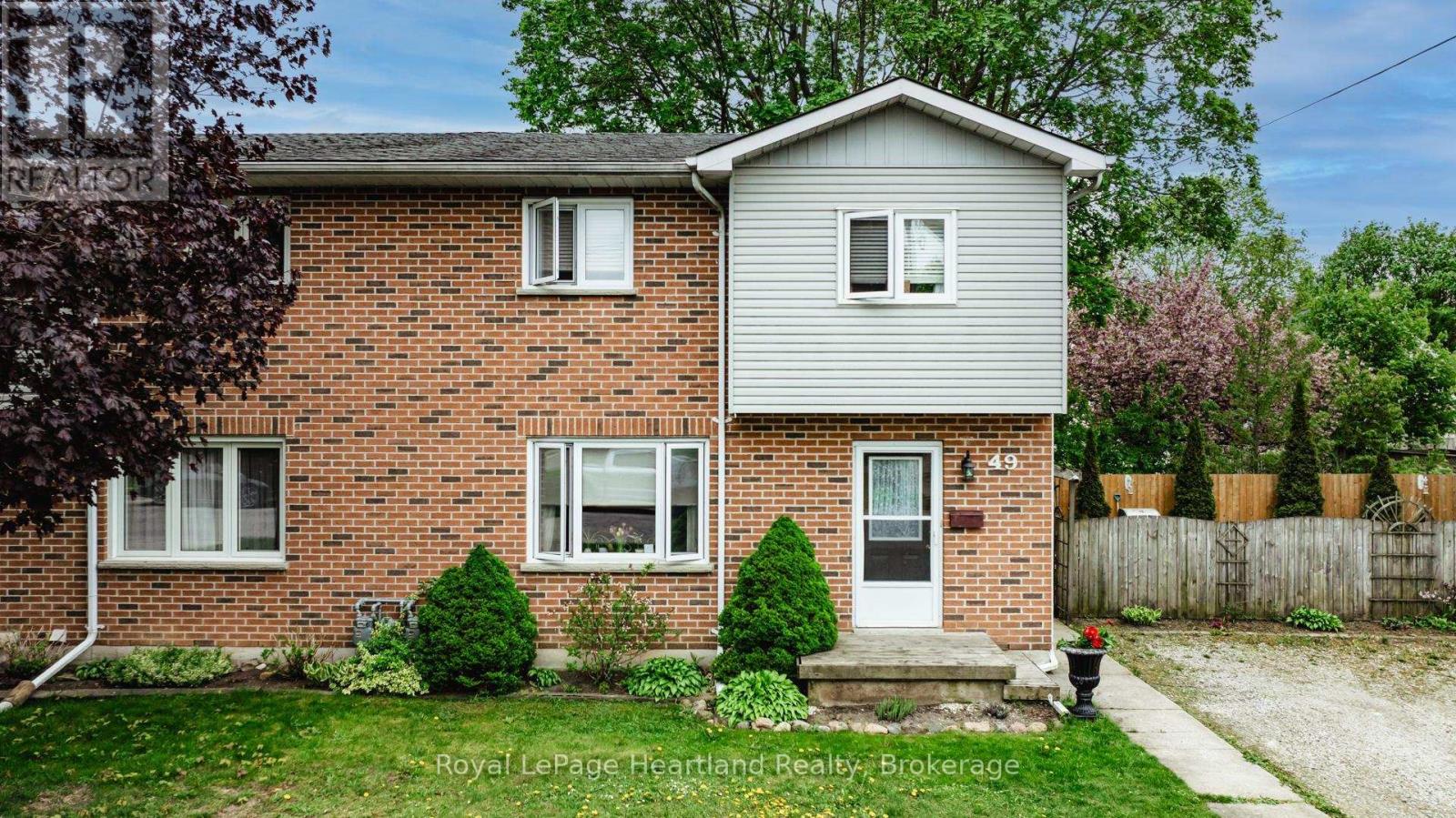49 WELLINGTON STREET W, South Huron (Exeter)
