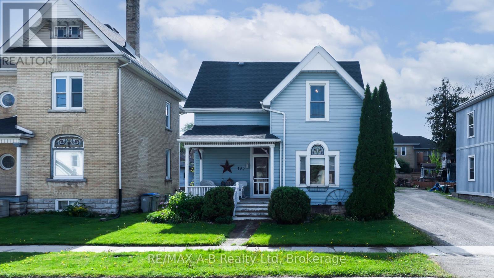 193 WATER STREET S, St. Marys