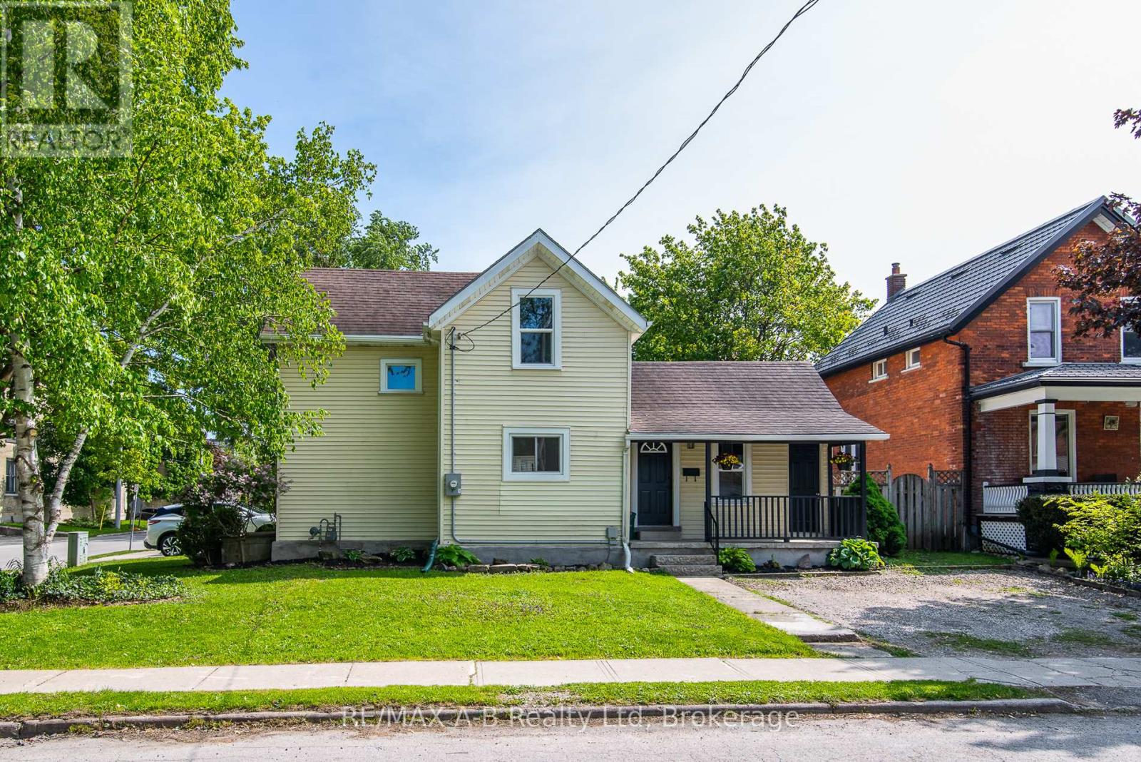 124 KING STREET, Stratford