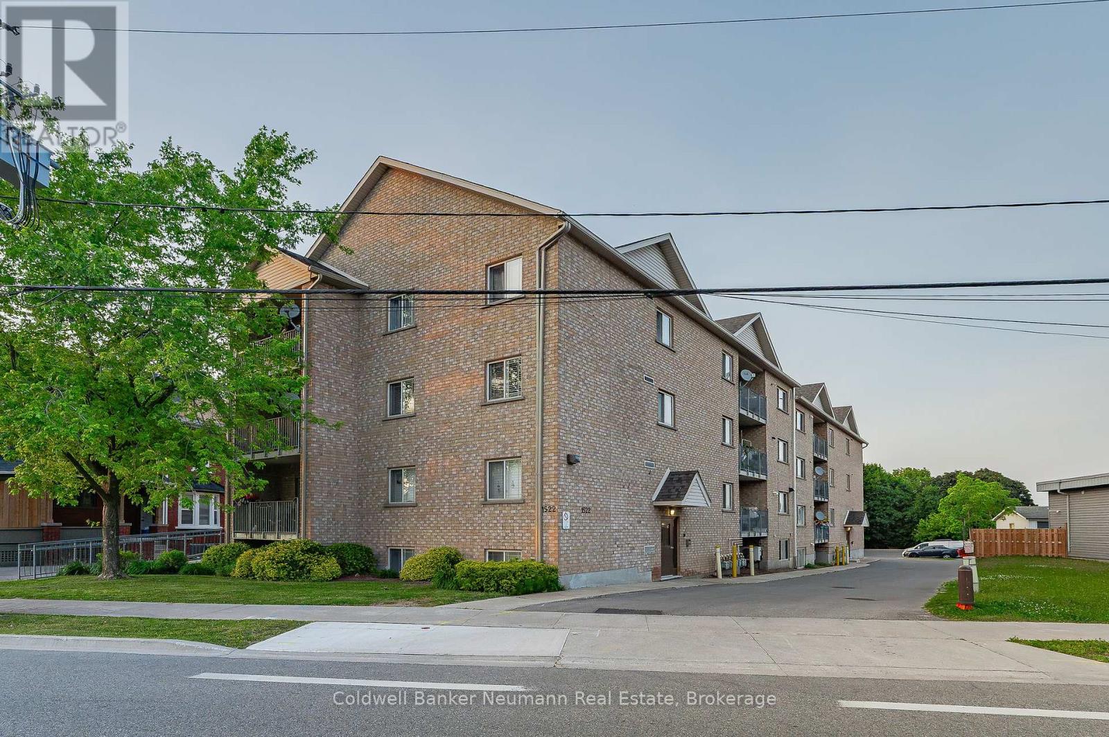 101 - 1522 KING STREET E, Kitchener