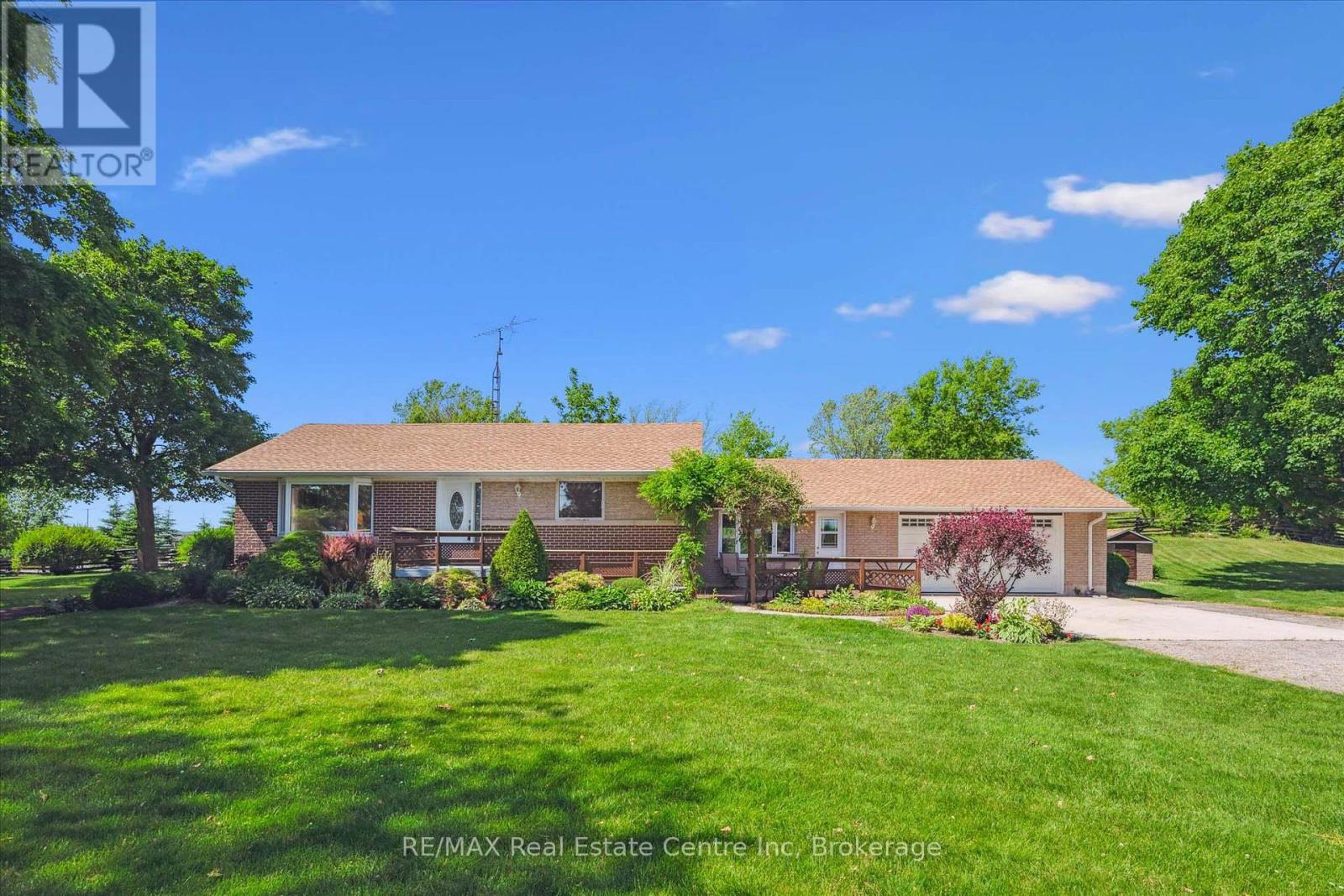 6618 LAIRD ROAD W, Guelph (Clairfields/Hanlon Business Park)