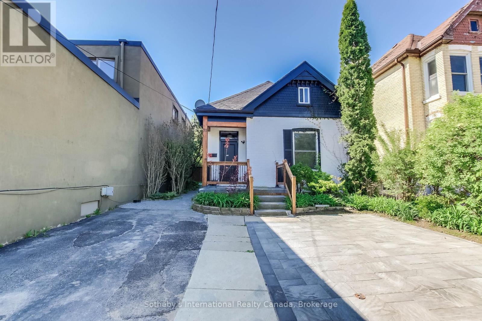 71 BRISCOE STREET E, London South (South F)