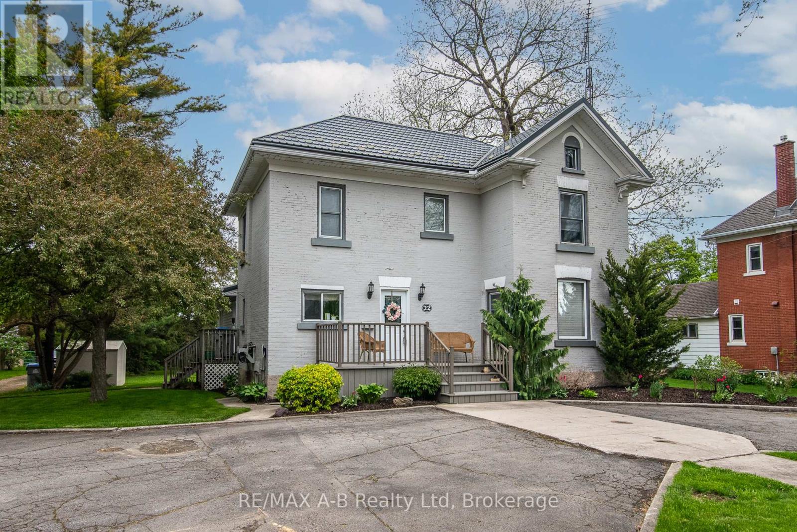 22 MILL STREET E, Perth East (Milverton)