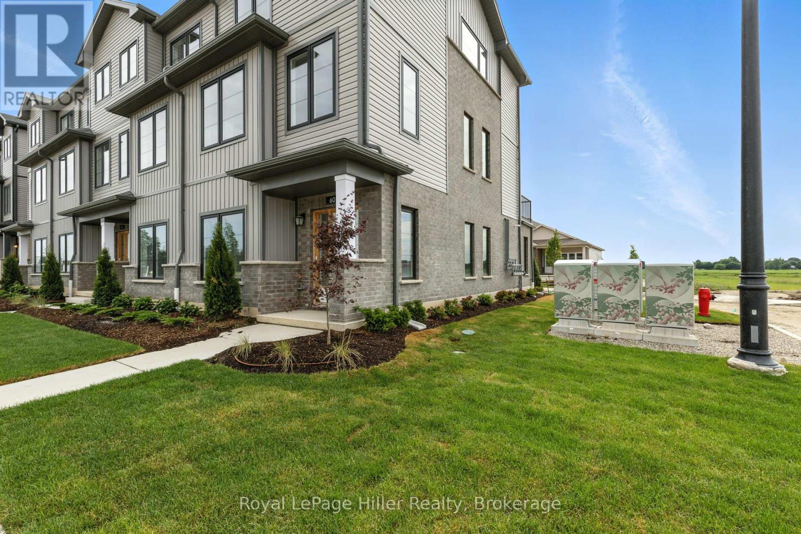 60 BALLADRY BOULEVARD, Stratford