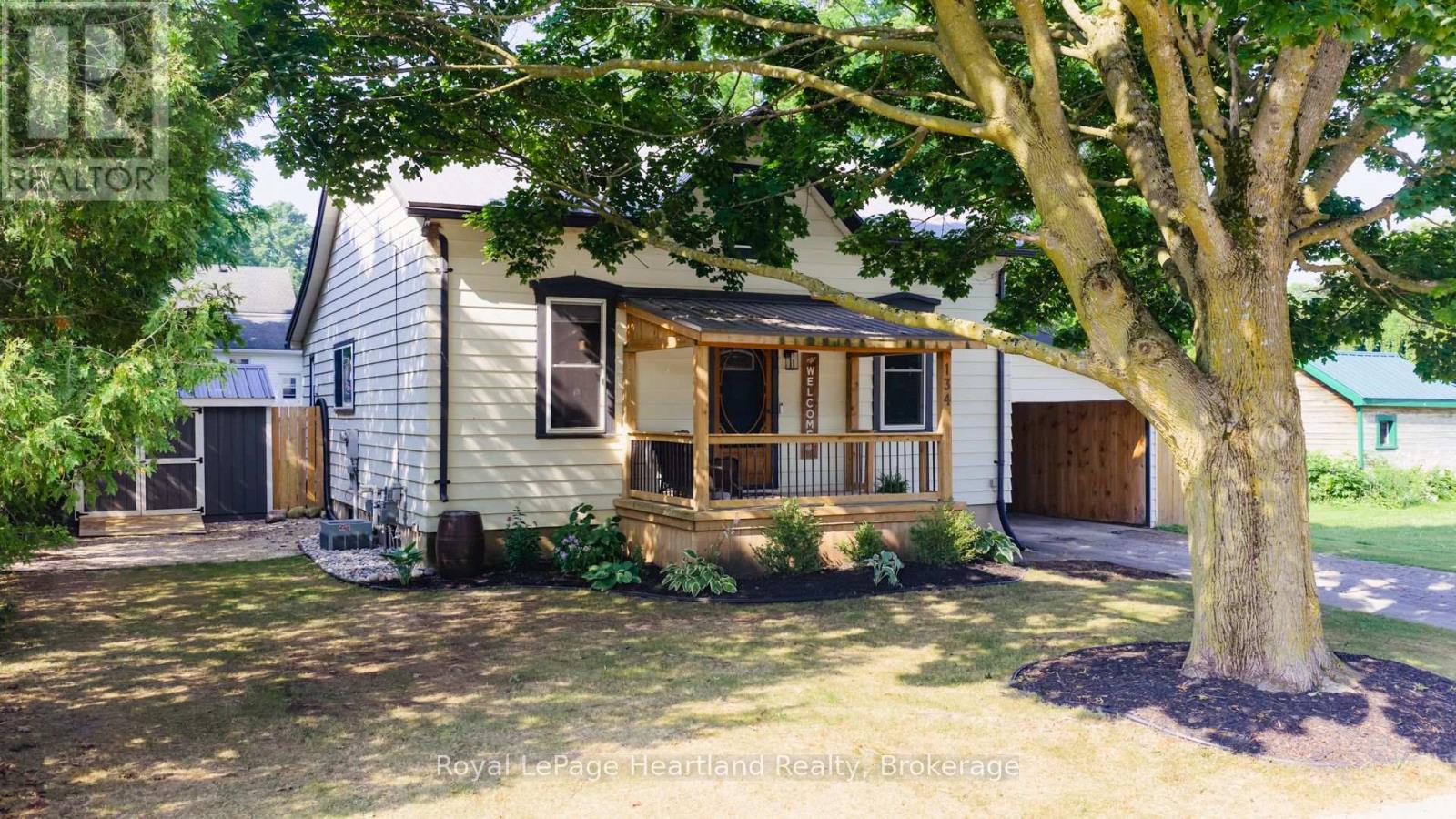 134 WELLINGTON STREET, Central Huron (Clinton)