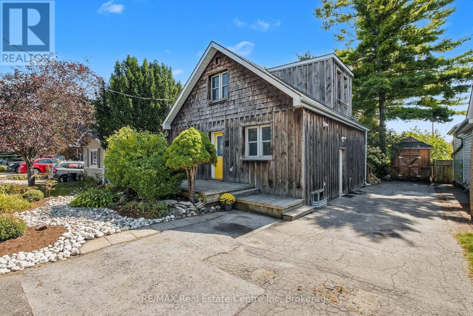 52 AVENUE ROAD, Cambridge