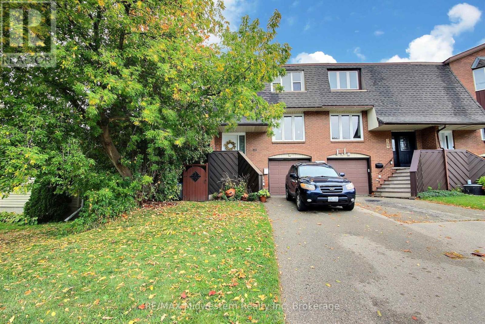 755 YORK AVENUE N, North Perth (Listowel)