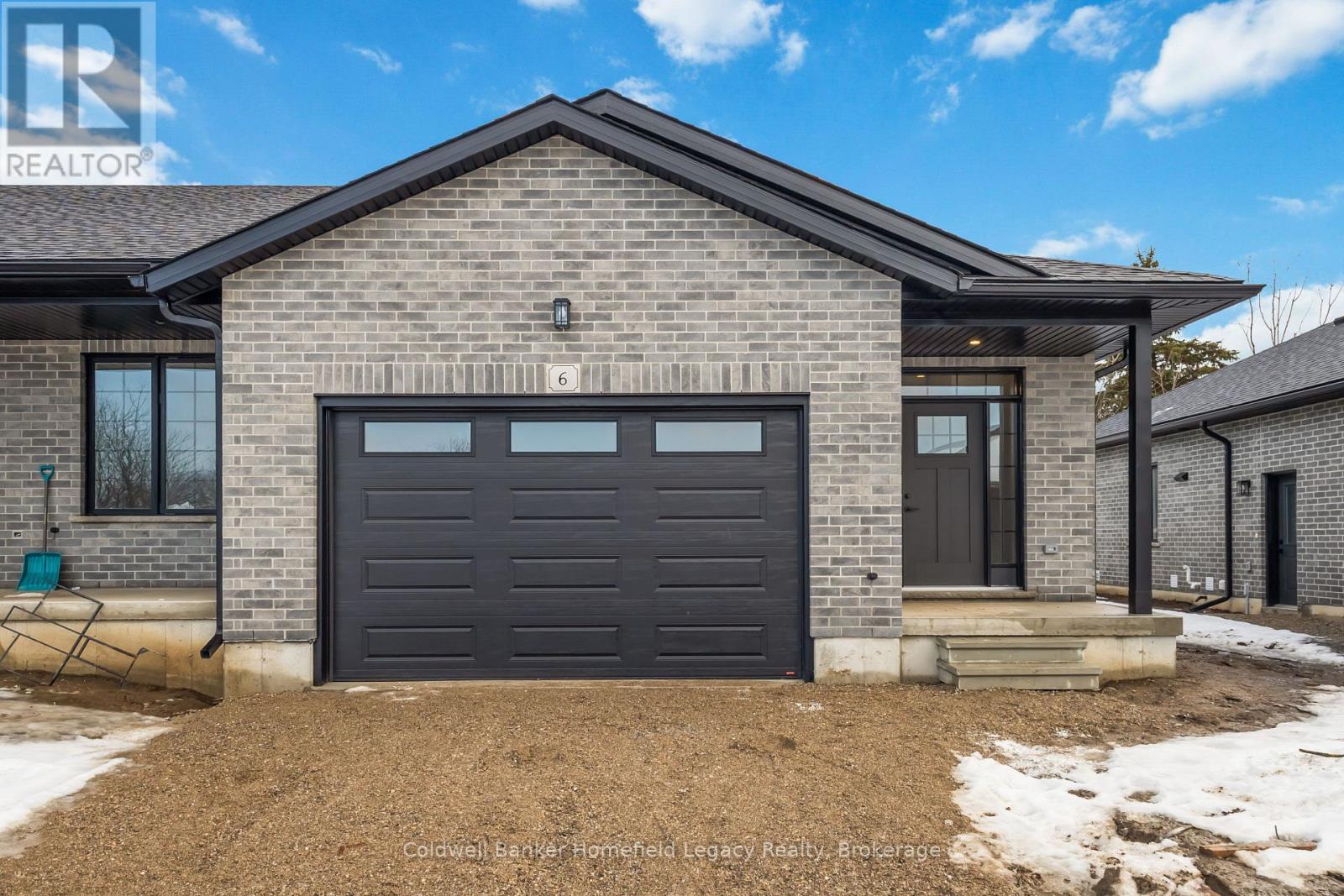 6 - 165 EGAN AVENUE, St. Marys