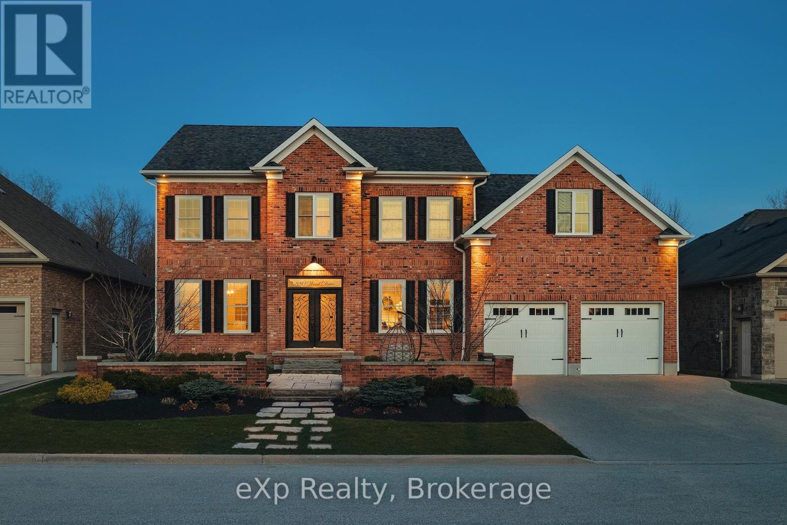 880 WOOD DRIVE, North Perth (Listowel)