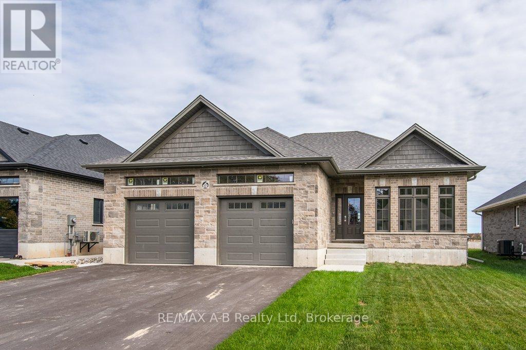 17 DIAMOND STREET, East Zorra-Tavistock (Tavistock)