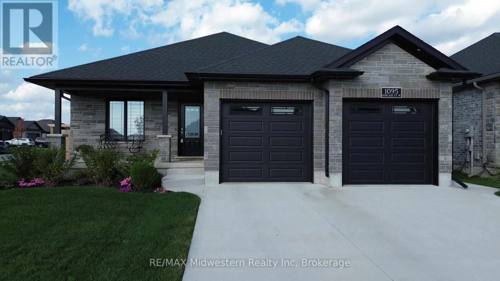 1095 KINCAID STREET W, North Perth (Elma)