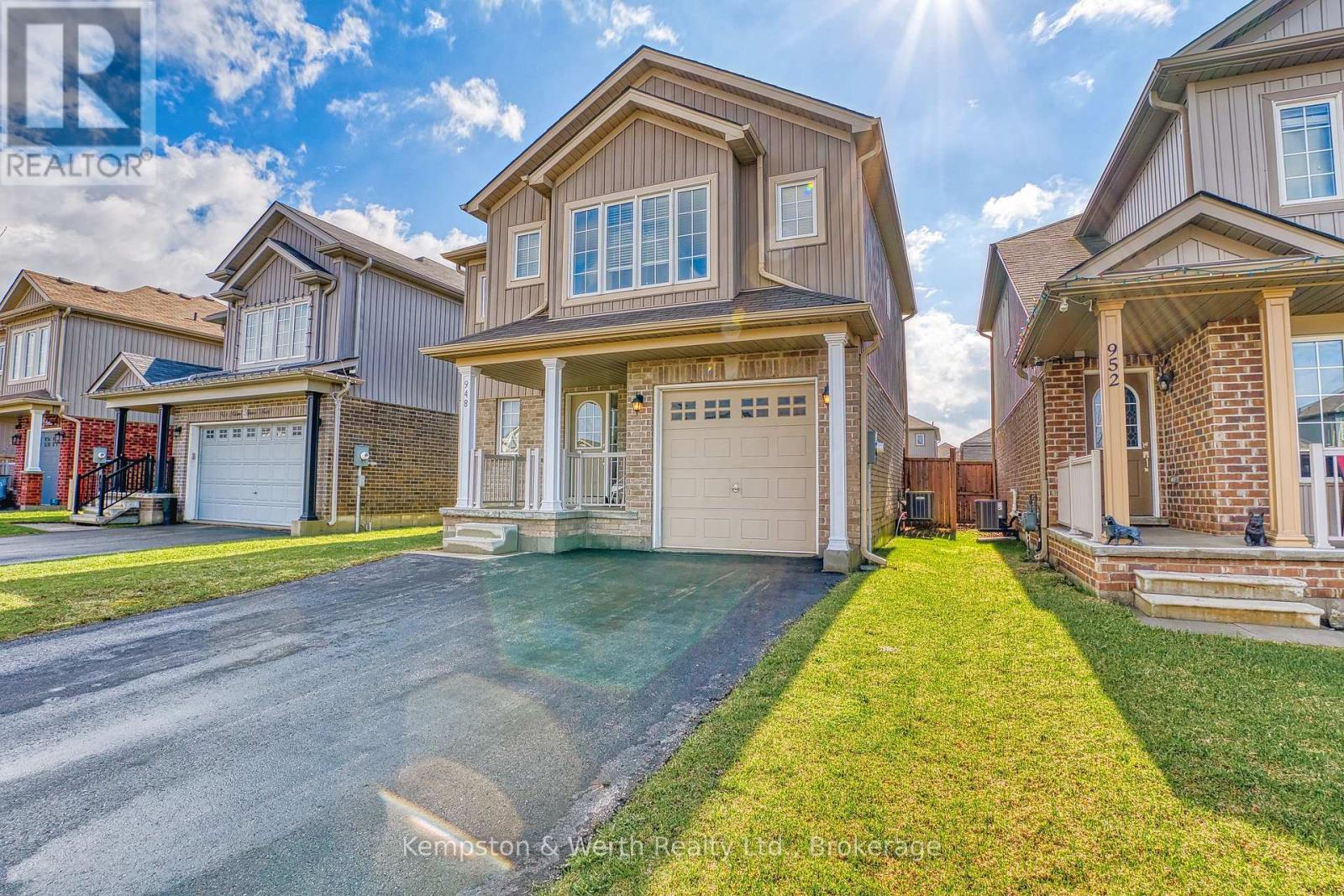 948 ADAMS AVENUE S, North Perth (Listowel)