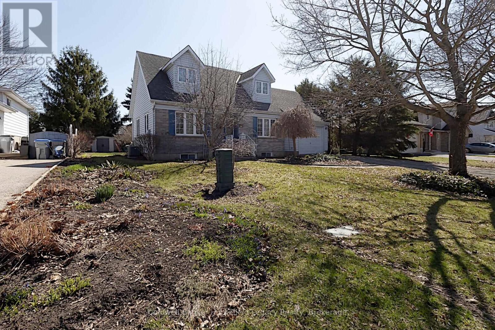 229 HURON STREET S, St. Marys