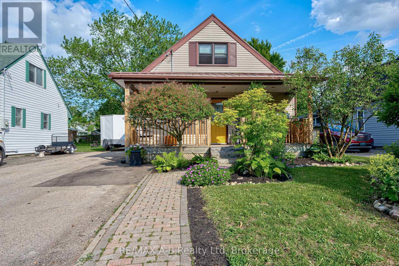 349 NELSON STREET, Stratford