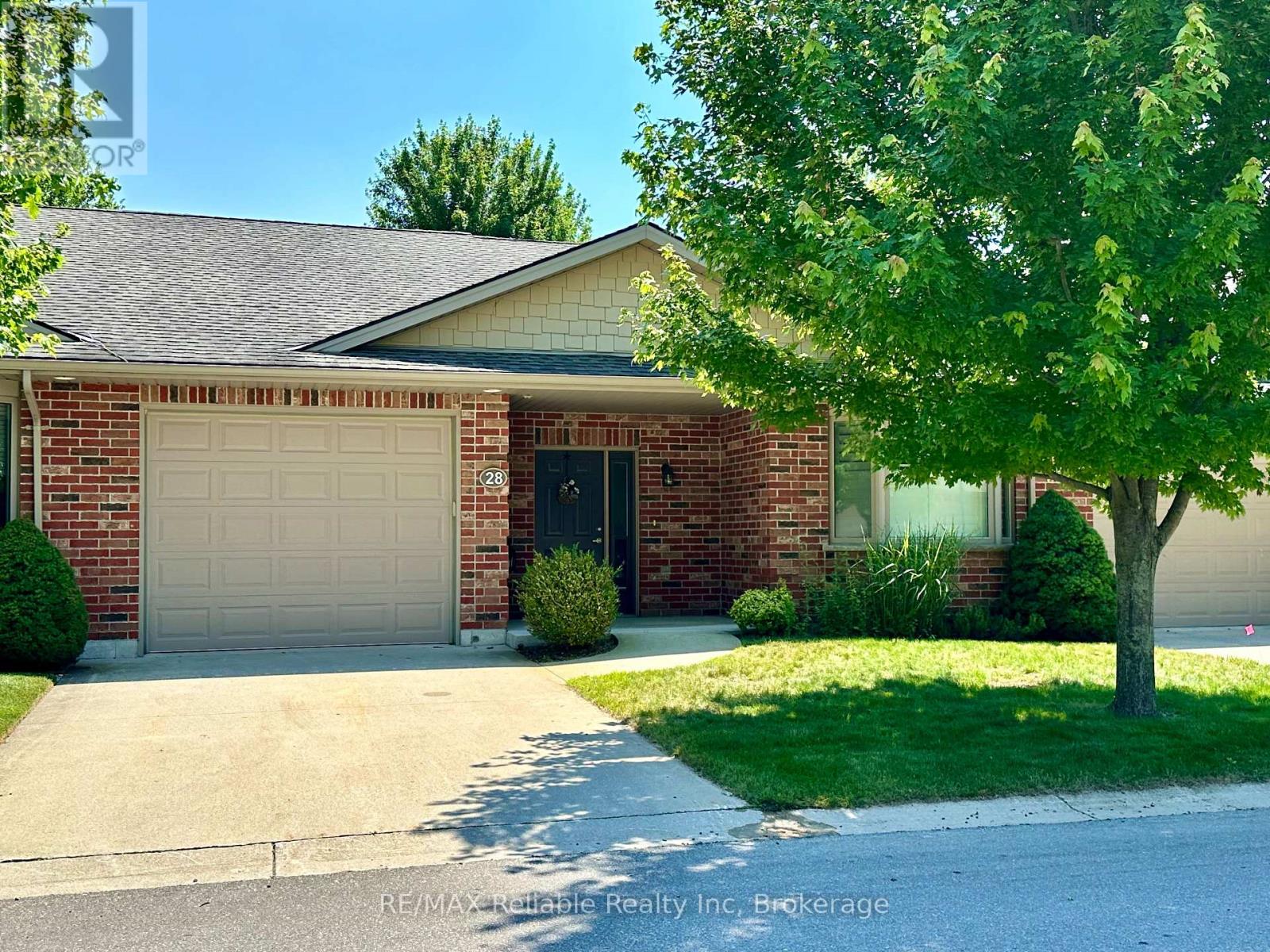 28 BAYFIELD MEWS LANE, Bluewater (Bayfield)
